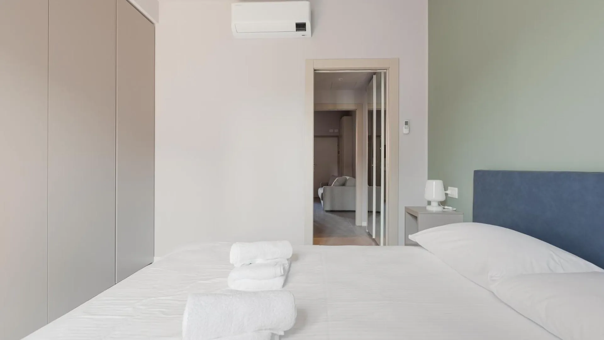 M5 Gerusalemme Modern&Elegant Apt X4 Milan 0*,  Italy